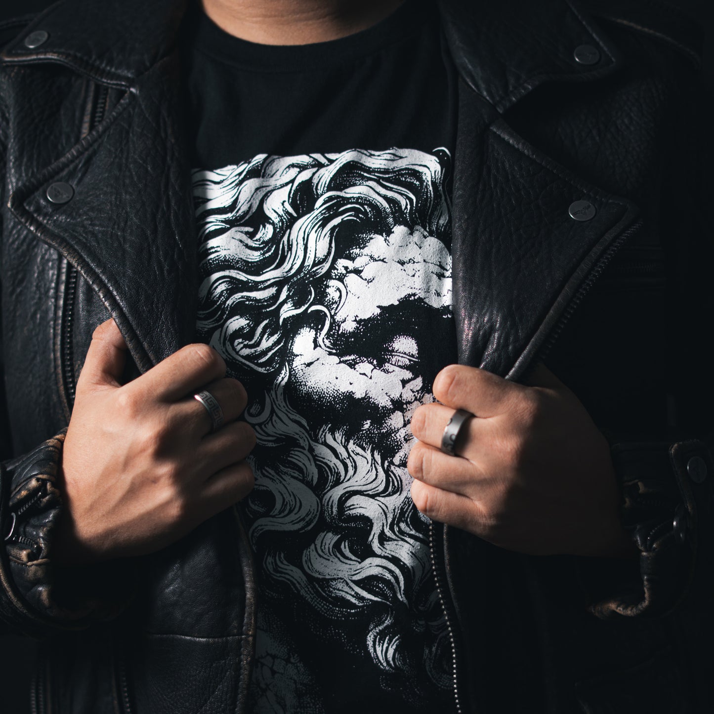 Fallen Titan Greek Statue T-Shirt: Mythology Inspired Streetwear Tee
