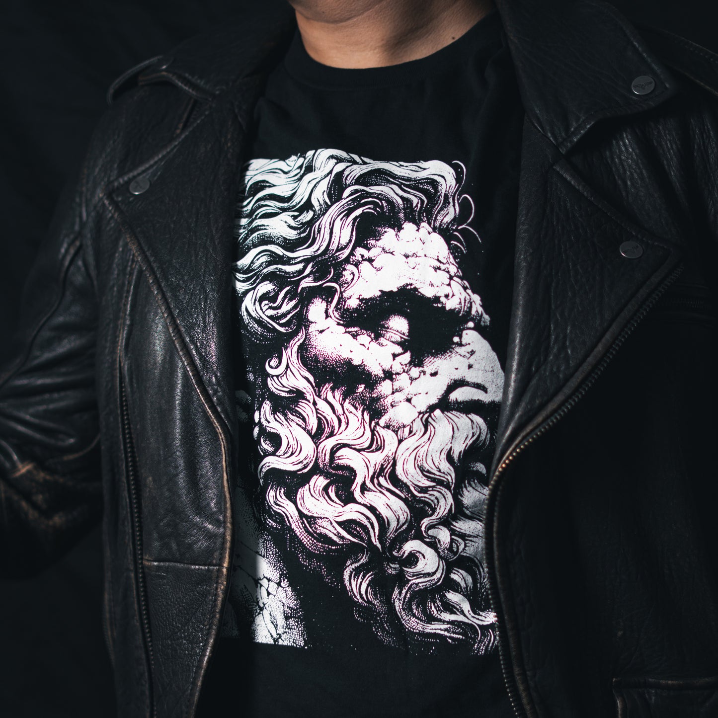 Fallen Titan Greek Statue T-Shirt: Mythology Inspired Streetwear Tee